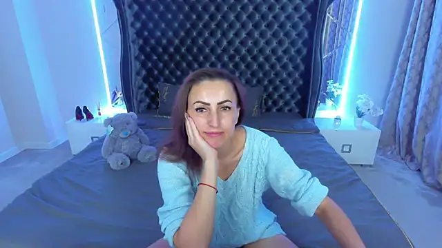 Snapshot of Rebecca_Diamond chatting on November 2, 2025, 6:16 am Rebecca Diamond online show from November 2, 2025, 6:16 am