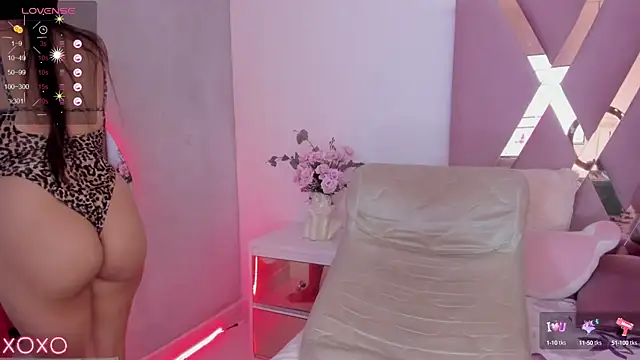 Snapshot of zoemina_xd chatting on January 31, 2025, 3:33 pm zoemina xd online show from January 31, 2025, 3:33 pm