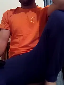 Rolandxxxr online show from January 10, 2025, 10:25 pm