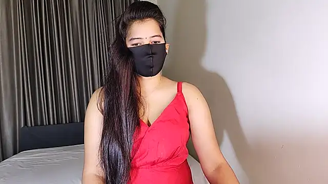 YourLovelyQueen online show from February 14, 2025, 3:22 am