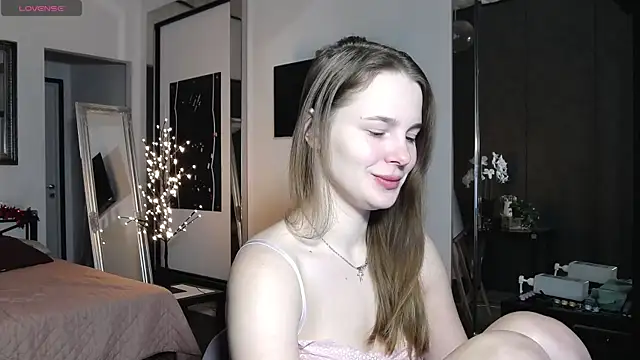 CindyJonson online show from January 9, 2026, 6:42 pm