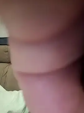 Snapshot of Tazyp19 chatting on January 7, 2025, 7:52 am Tazyp19 online show from January 7, 2025, 7:52 am