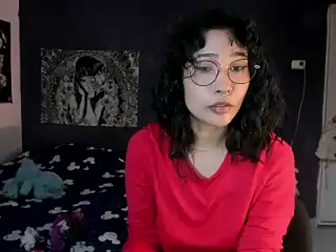 Mary Rosse1 online show from December 28, 2024, 2:10 pm