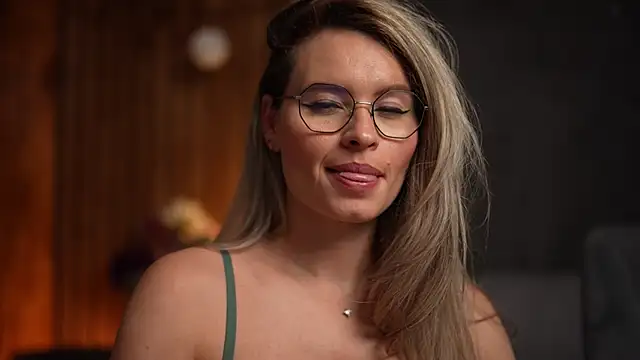 BrandyWhite online show from February 24, 2025, 7:44 am