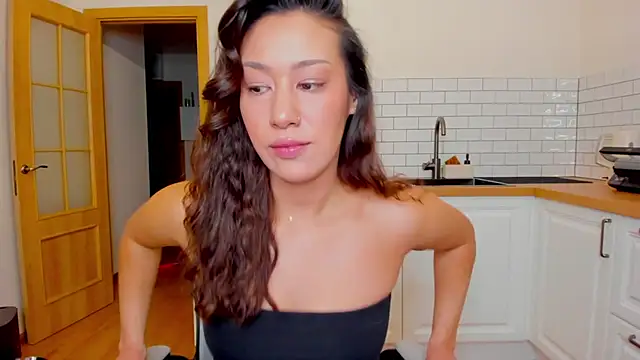 Snapshot of FieryHeart chatting on December 14, 2025, 12:54 pm FieryHeart online show from December 14, 2025, 12:54 pm