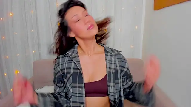 Snapshot of FieryHeart chatting on February 25, 2026, 6:39 pm FieryHeart online show from February 25, 2026, 6:39 pm