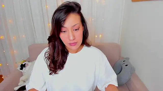 FieryHeart online show from April 16, 2026, 10:01 pm