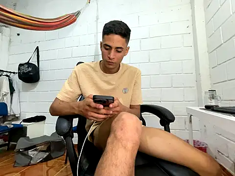 Max TheHorseDick online show from December 14, 2025, 3:45 am