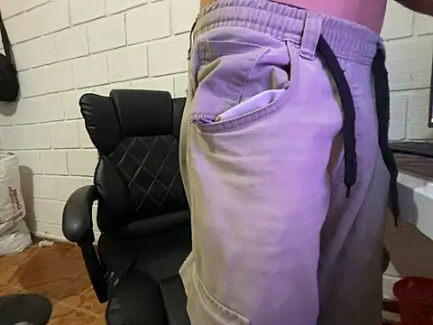 Max TheHorseDick online show from February 6, 2026, 2:27 am