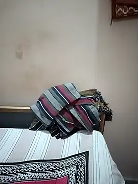 Sweet-Berry online show from December 31, 2024, 5:40 pm