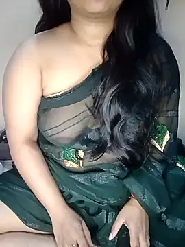 Sweet-Berry online show from January 2, 2025, 5:39 pm