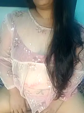 Sweet-Berry online show from November 13, 2025, 5:12 pm