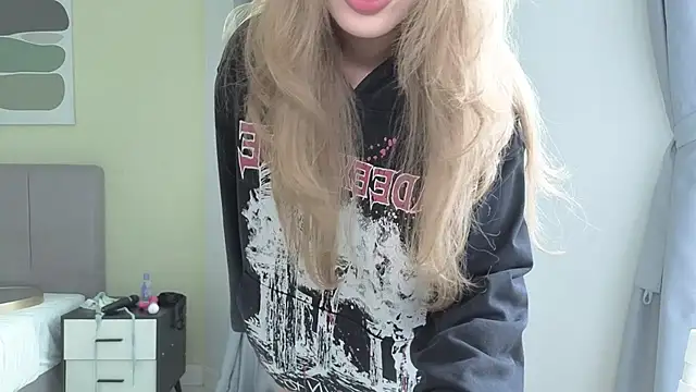 TammiLou online show from November 28, 2025, 5:54 am