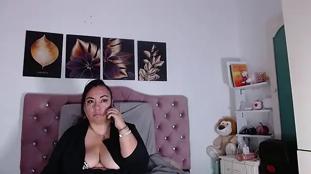 -helen online show from October 9, 2025, 7:23 pm