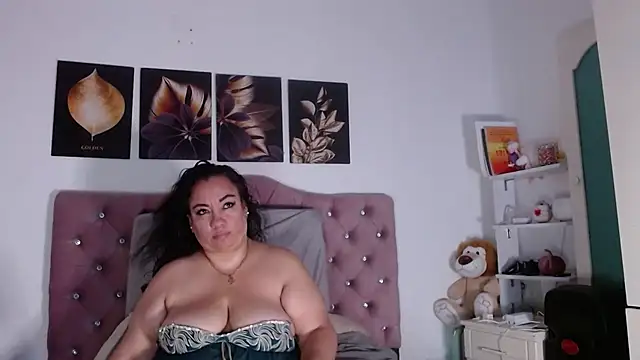 -helen online show from October 11, 2025, 8:07 pm