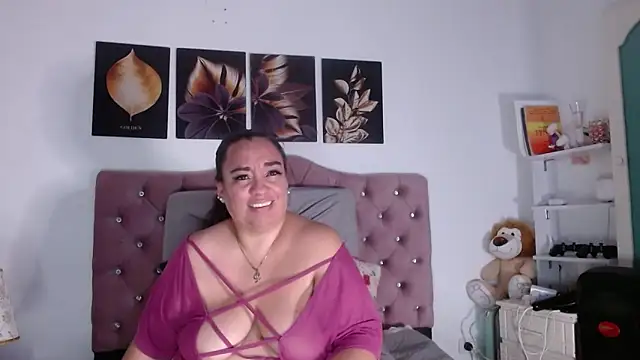 -helen online show from October 21, 2025, 5:30 am
