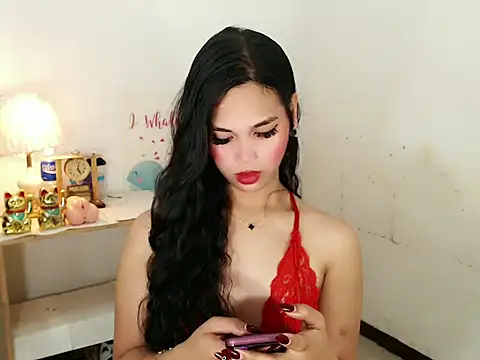 Webcumcutie online show from October 8, 2025, 4:43 am