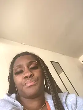 Foreignthababyy online show from December 2, 2025, 6:58 pm