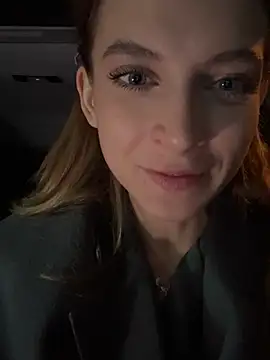 Snapshot of -AngelAri- chatting on December 22, 2024, 9:11 am -AngelAri- online show from December 22, 2024, 9:11 am