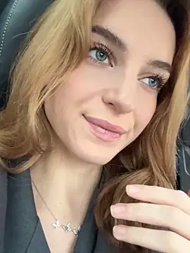 Snapshot of -AngelAri- chatting on December 26, 2024, 9:33 am -AngelAri- online show from December 26, 2024, 9:33 am