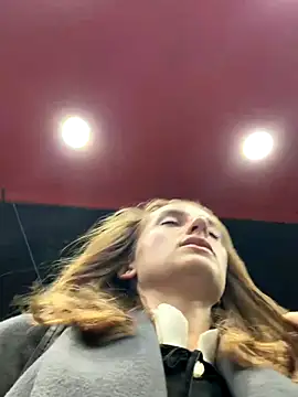 Snapshot of -AngelAri- chatting on December 18, 2025, 6:14 pm -AngelAri- online show from December 18, 2025, 6:14 pm