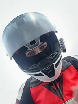 -AngelAri- online show from April 14, 2026, 11:27 am