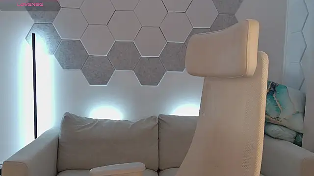 novaforyou1 online show from December 8, 2024, 12:18 am