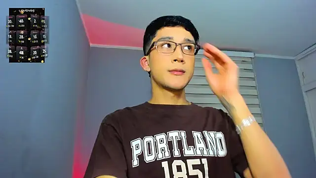 tom Howard online show from November 25, 2025, 4:56 am