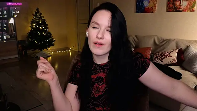 Snapshot of Val_lava chatting on December 20, 2024, 11:37 pm Val lava online show from December 20, 2024, 11:37 pm