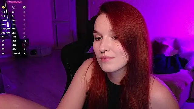 Snapshot of Val_lava chatting on September 8, 2025, 7:35 pm Val lava online show from September 8, 2025, 7:35 pm