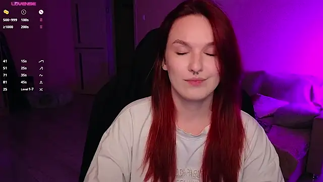 Snapshot of Val_lava chatting on September 25, 2025, 7:17 pm Val lava online show from September 25, 2025, 7:17 pm