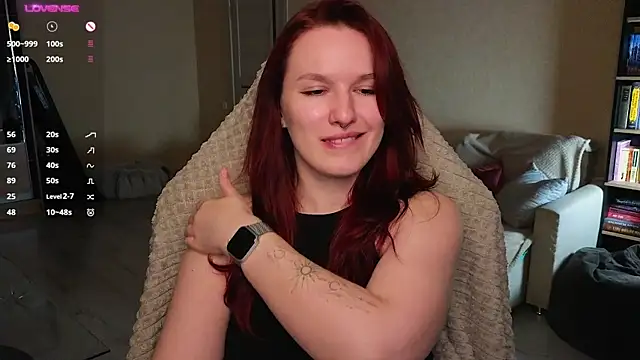 Snapshot of Val_lava chatting on April 3, 2026, 8:51 pm Val lava online show from April 3, 2026, 8:51 pm