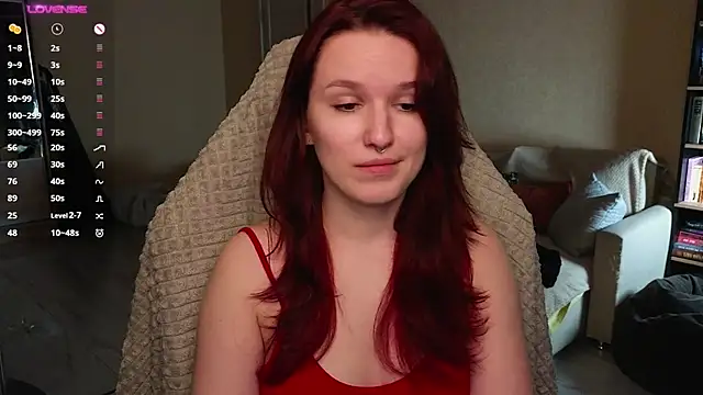 Snapshot of Val_lava chatting on April 5, 2026, 8:28 pm Val lava online show from April 5, 2026, 8:28 pm