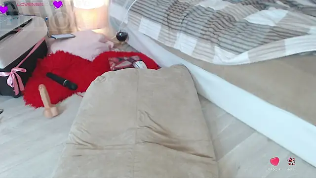 sexyshowow online show from March 12, 2025, 9:13 pm