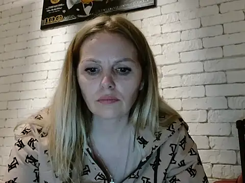 Angel girllovemy online show from November 17, 2025, 3:29 pm