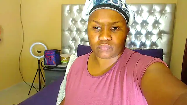 Snapshot of missboobsxx chatting on October 29, 2025, 12:29 pm missboobsxx online show from October 29, 2025, 12:29 pm