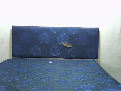 Snapshot of Spice202 chatting on September 11, 2025, 2:28 pm Spice202 online show from September 11, 2025, 2:28 pm