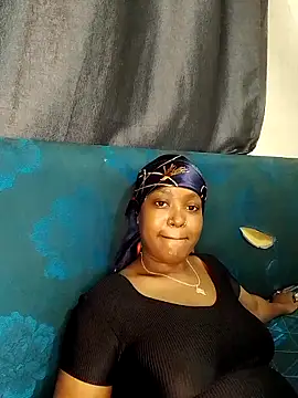 Snapshot of Spice202 chatting on November 12, 2025, 11:10 am Spice202 online show from November 12, 2025, 11:10 am