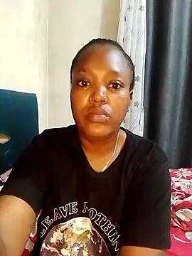 Snapshot of Spice202 chatting on November 14, 2025, 10:18 pm Spice202 online show from November 14, 2025, 10:18 pm