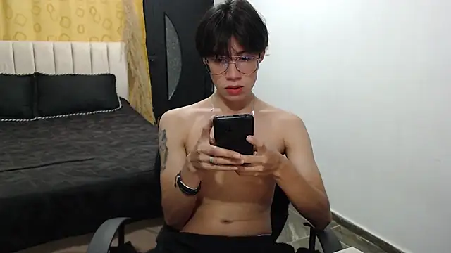 Elio-cam online show from January 28, 2025, 7:32 am