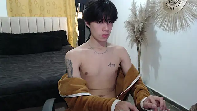 Elio-cam online show from September 23, 2025, 1:08 am