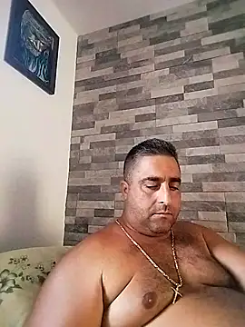ADRIAN ADI40 online show from September 24, 2025, 11:13 am