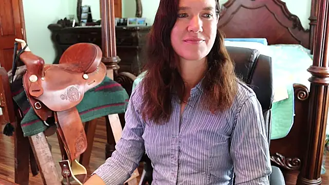 thornburyrose online show from December 1, 2025, 7:41 pm