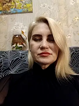 Snapshot of JennyOMay chatting on October 28, 2025, 3:58 pm JennyOMay online show from October 28, 2025, 3:58 pm