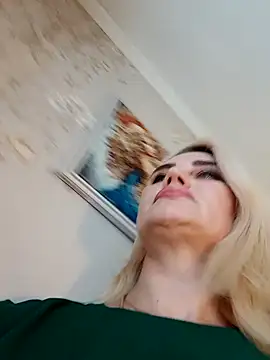 Snapshot of JennyOMay chatting on November 14, 2025, 3:16 am JennyOMay online show from November 14, 2025, 3:16 am