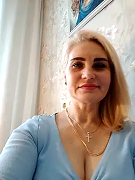 Snapshot of JennyOMay chatting on November 25, 2025, 4:12 am JennyOMay online show from November 25, 2025, 4:12 am