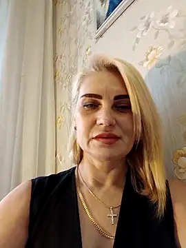 Snapshot of JennyOMay chatting on November 27, 2025, 4:14 am JennyOMay online show from November 27, 2025, 4:14 am