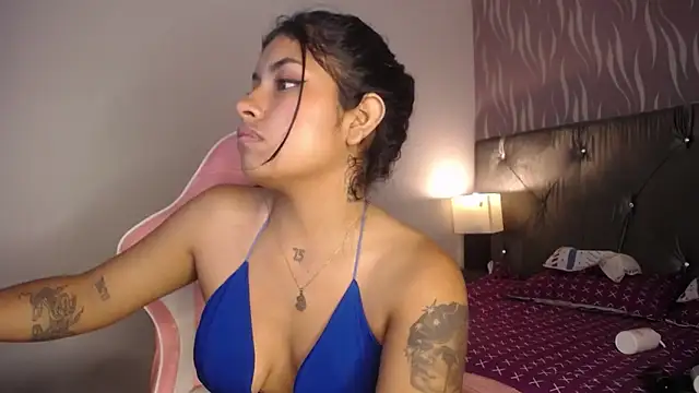 ChantalPetit online show from March 7, 2026, 3:09 pm