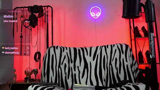 CyberXGoddess online show from January 18, 2026, 12:14 am