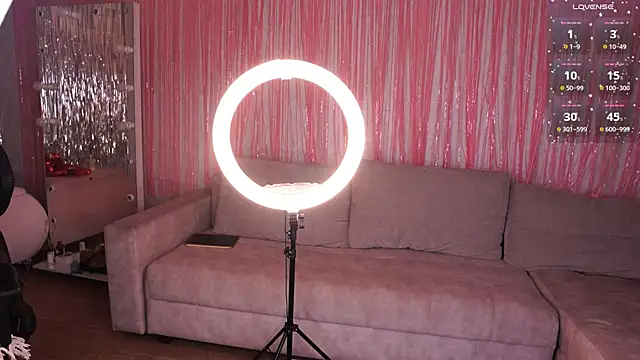 k kimikooo online show from November 26, 2025, 4:35 am